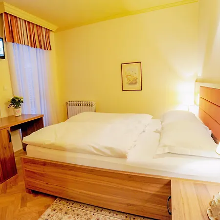 Marinko Otel 3*