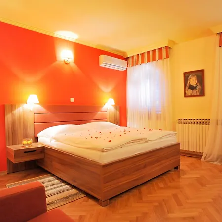 Otel Marinko 3*