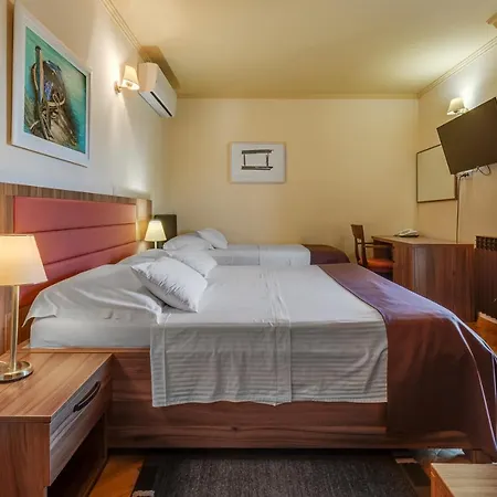 Marinko Hotel 3*