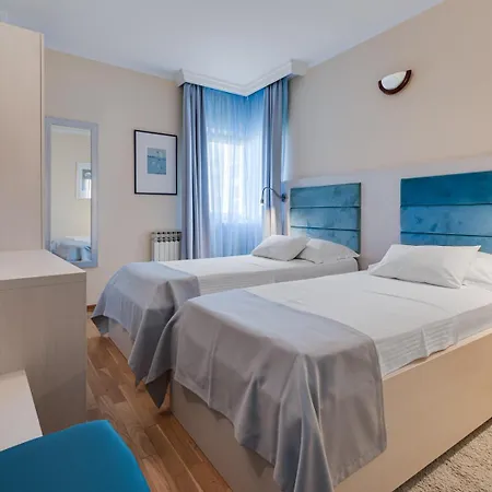 Otel Marinko 3*