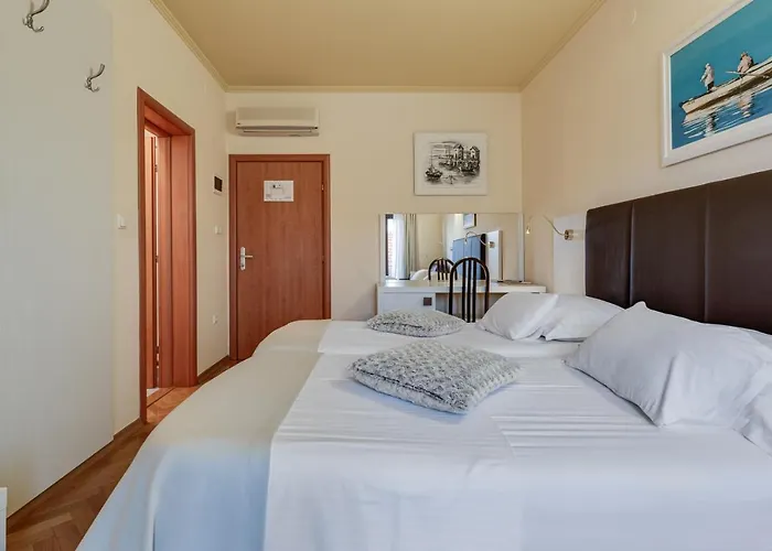 Hotel Marinko 3*