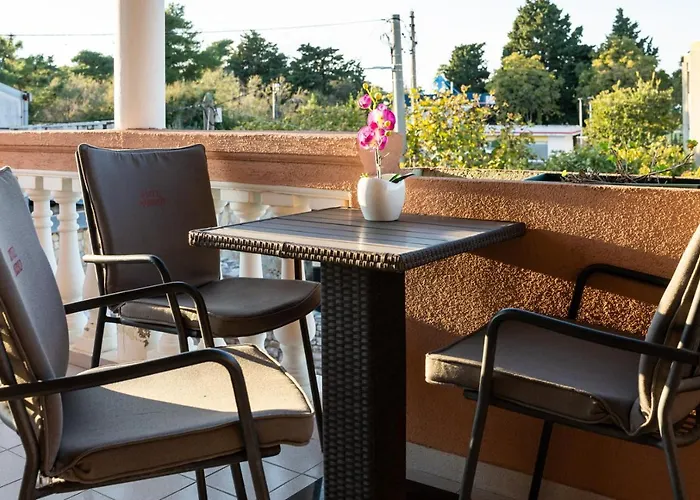 Marinko Hotel Zara