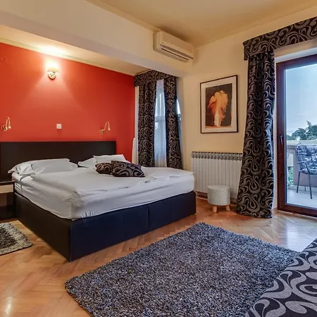 Marinko Hotel 3*